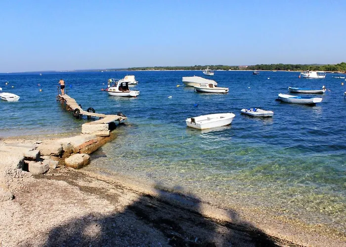 아파트 With Wifi Stinjan, - 7245